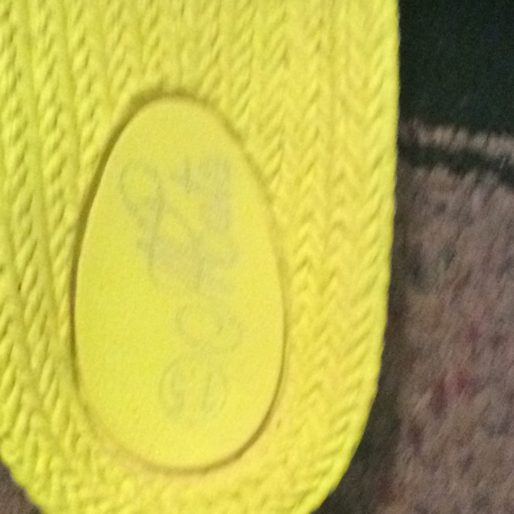 Mata brand size 7.5 yellow sandals - Picture 2 of 2